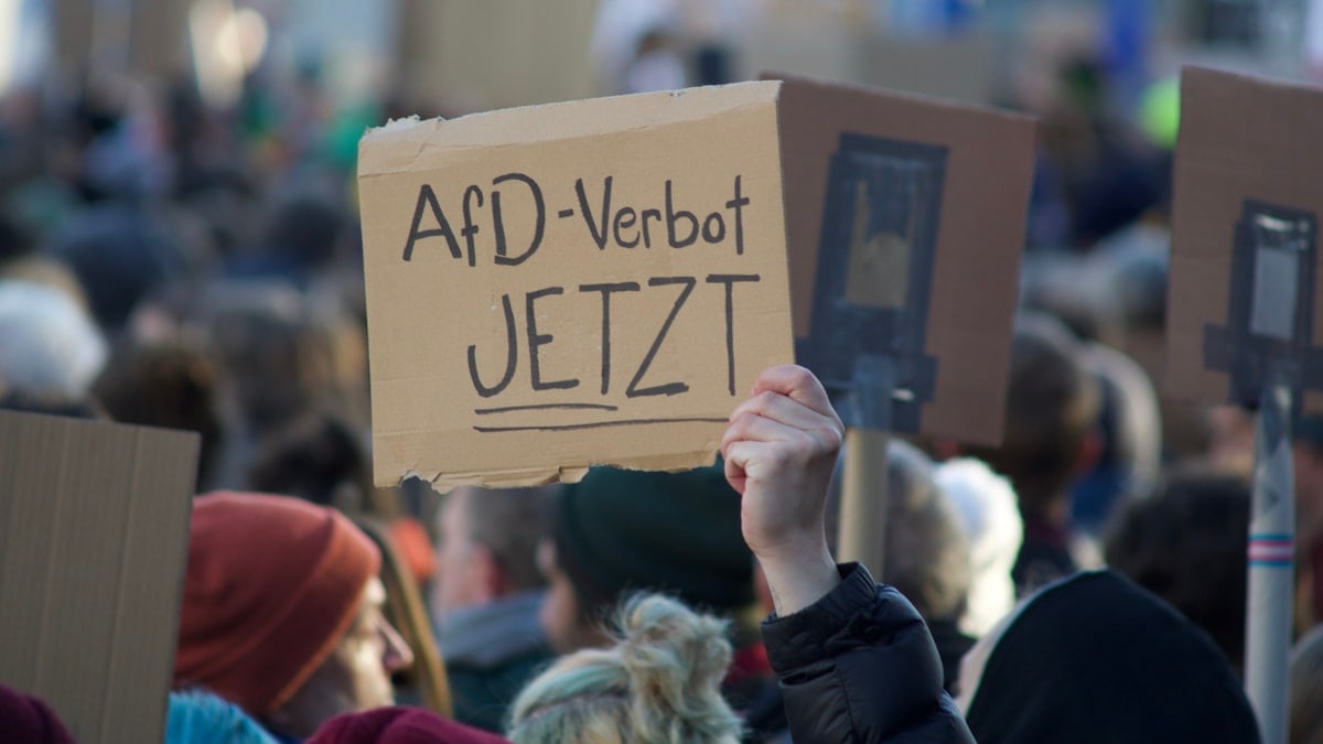 Demonstration gegen die AfD (Alternative für Deutschland) und gegen Rechts in Marburg, Deutschland